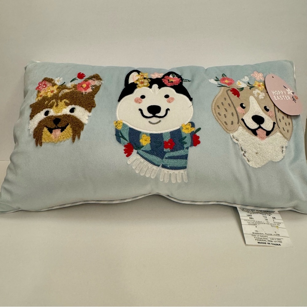 NWT. Decorative Throw Pillow 14”x 24”. embroidered 3 dog pillow